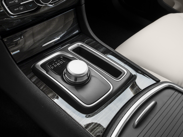2017 Chrysler 300 Limited