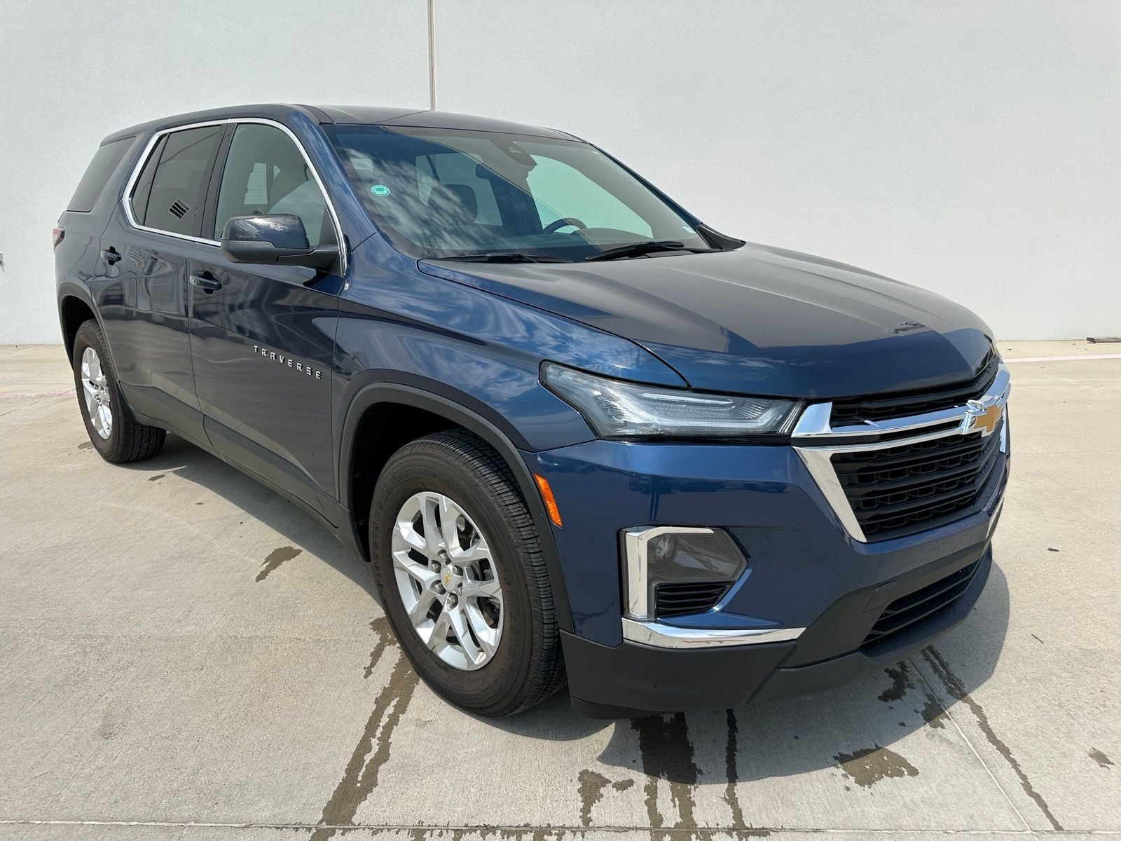 2022 Chevrolet Traverse LS