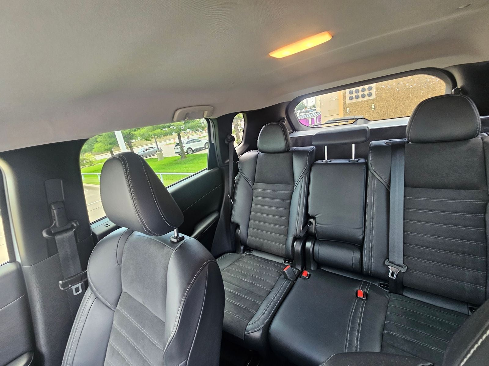 2023 Mitsubishi Outlander Base