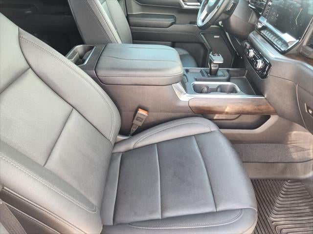2024 GMC Sierra 1500 2WD Crew Cab Short Box SLT