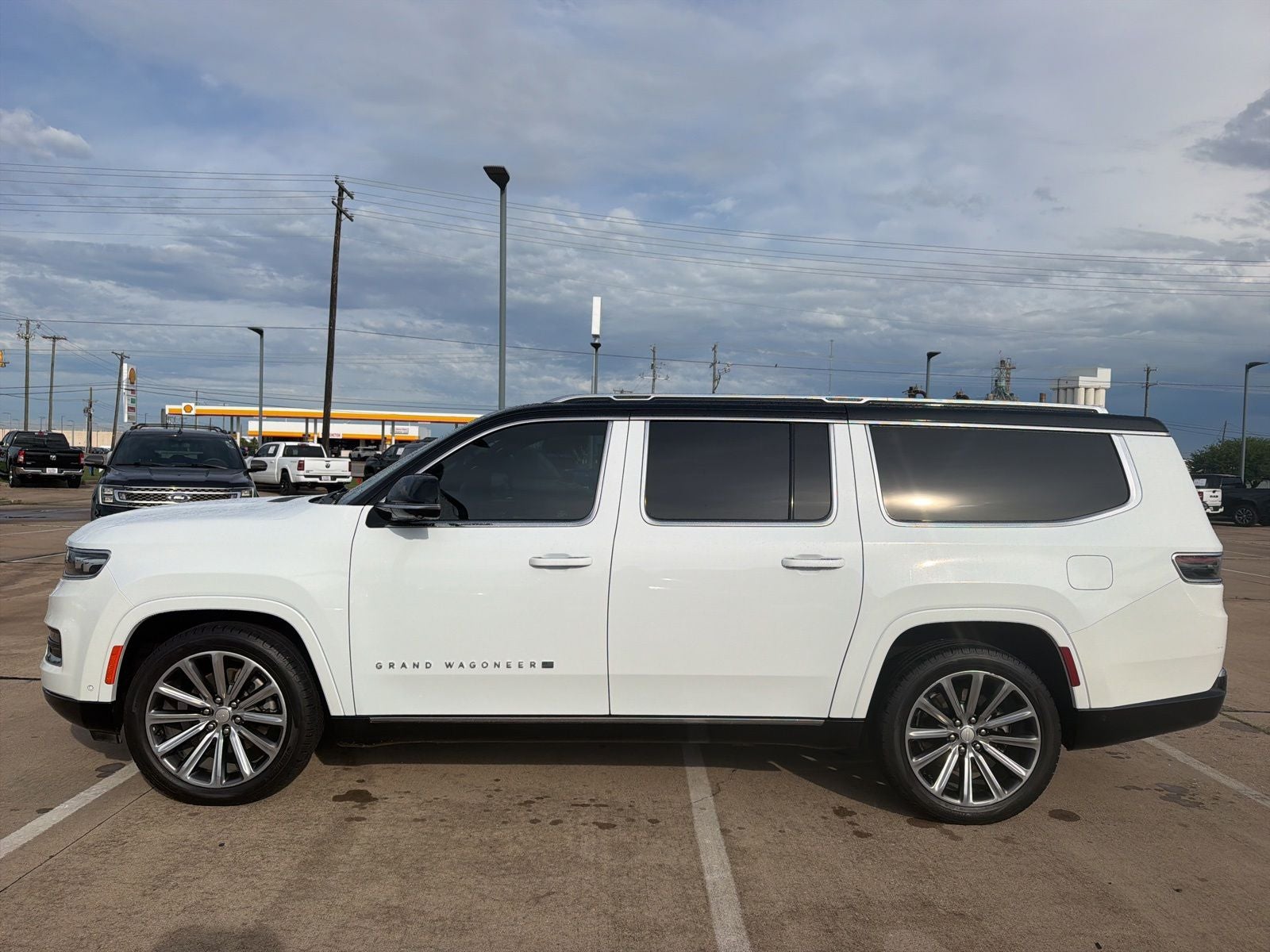 2023 Jeep Grand Wagoneer L Series II 4x4