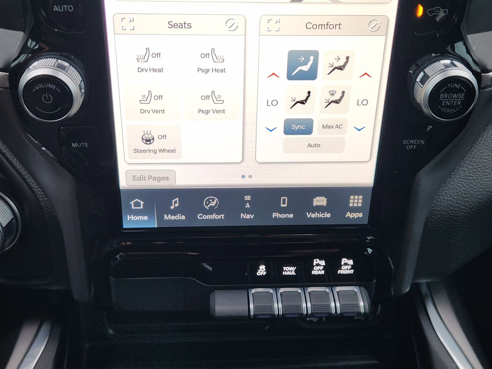 2022 RAM Ram 1500 Laramie Crew Cab 4x4 5'7' Box