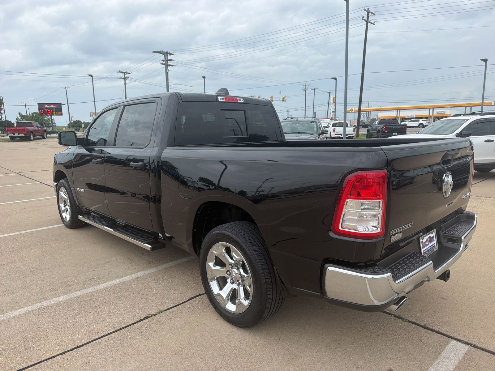 2023 RAM Ram 1500 Big Horn Crew Cab 4x4 6'4' Box