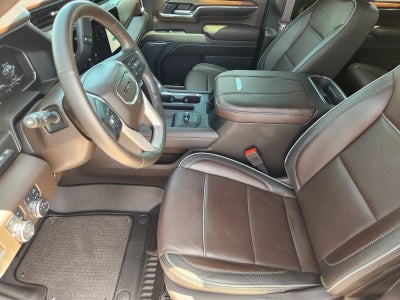 2024 GMC Sierra 2500HD 4WD Crew Cab Standard Bed Denali