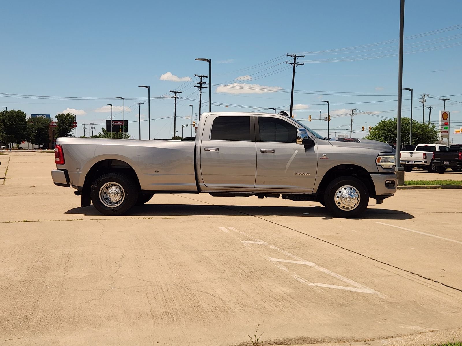2024 RAM Ram 3500 Laramie Crew Cab 4x4 8' Box