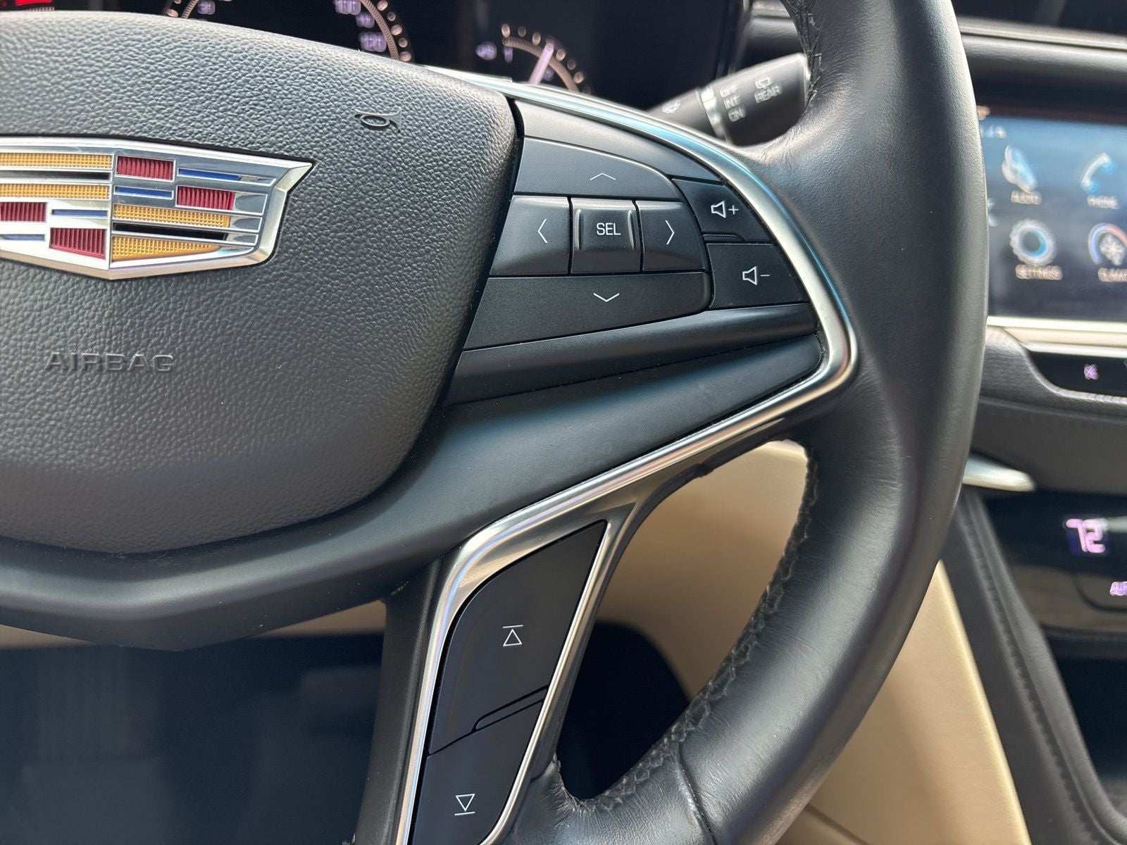 2018 Cadillac XT5 Standard