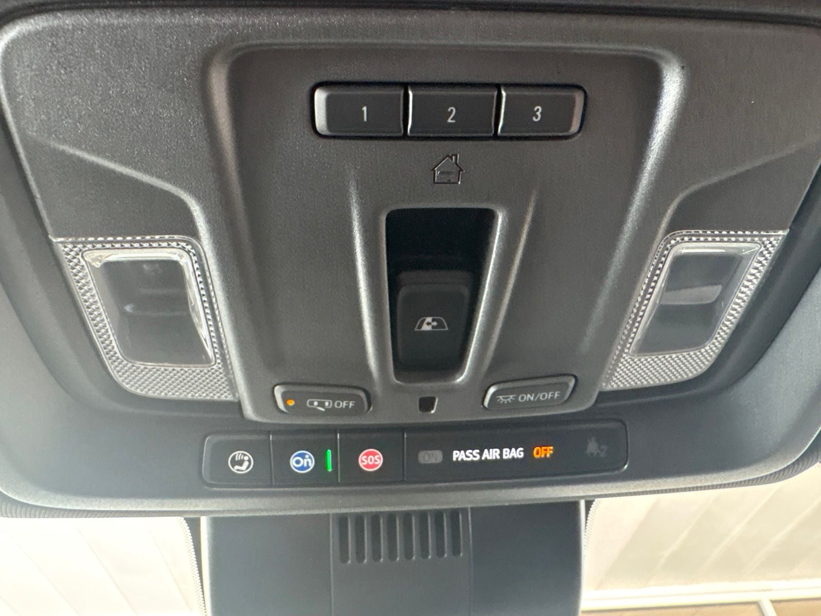 2024 GMC Sierra 1500 4WD Crew Cab Short Box AT4