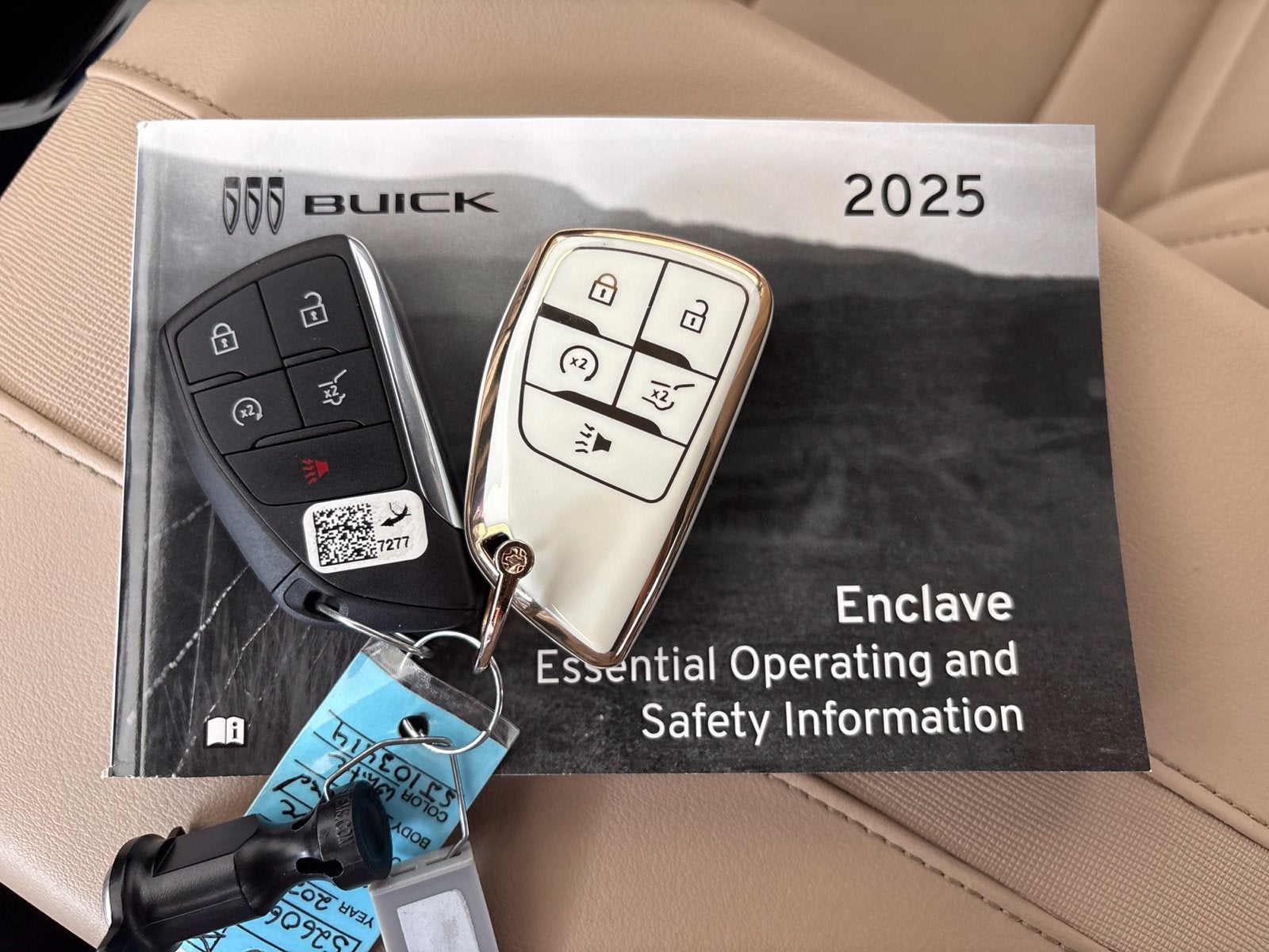 2025 Buick Enclave Preferred FWD