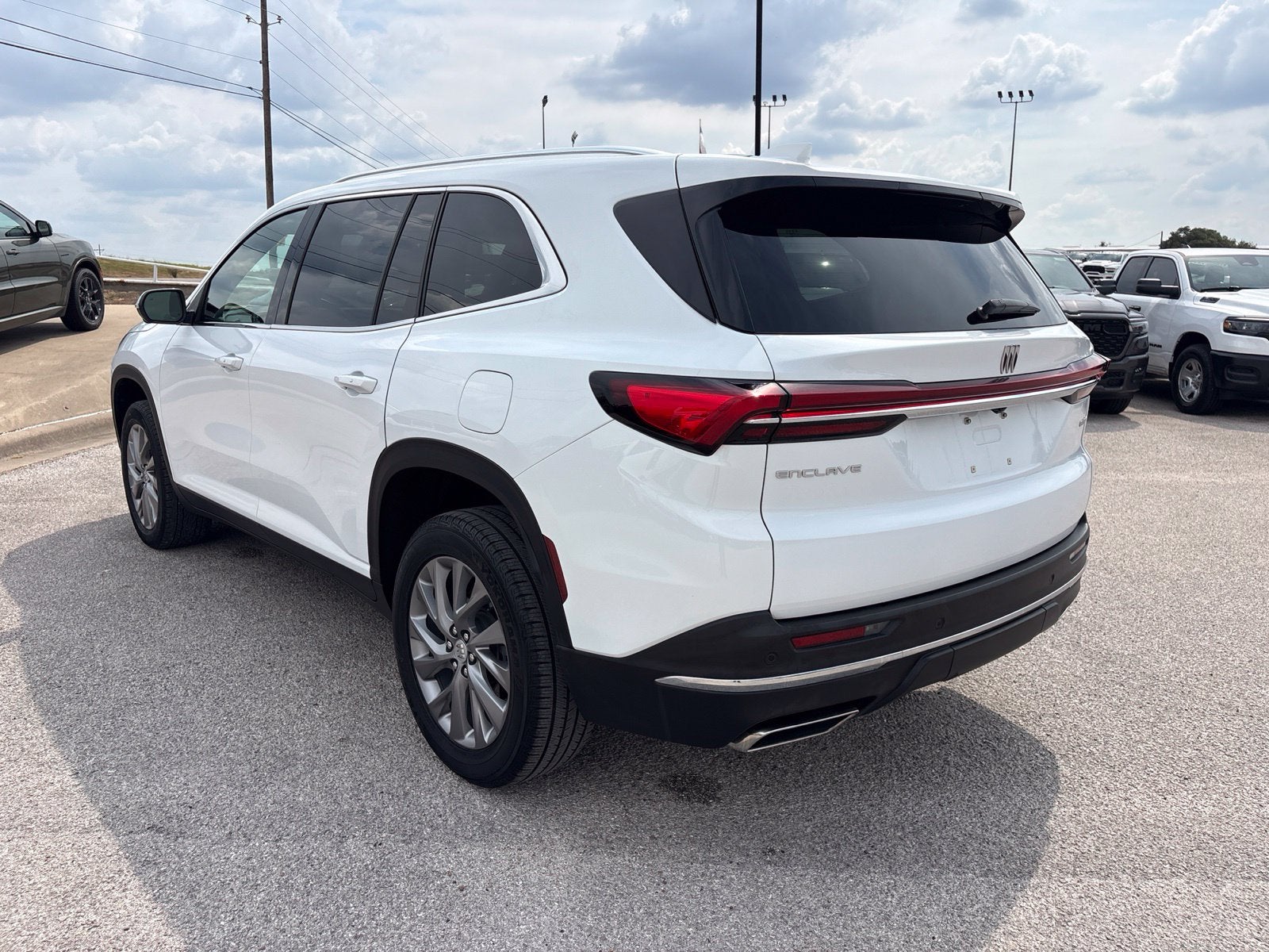 2025 Buick Enclave Preferred FWD