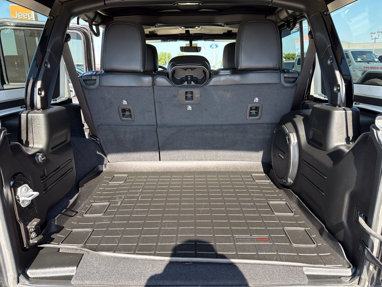 2023 Jeep Wrangler 4-Door Sahara 4x4