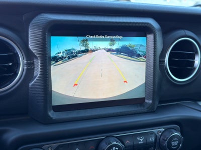 2023 Jeep Wrangler 4-Door Sahara 4x4