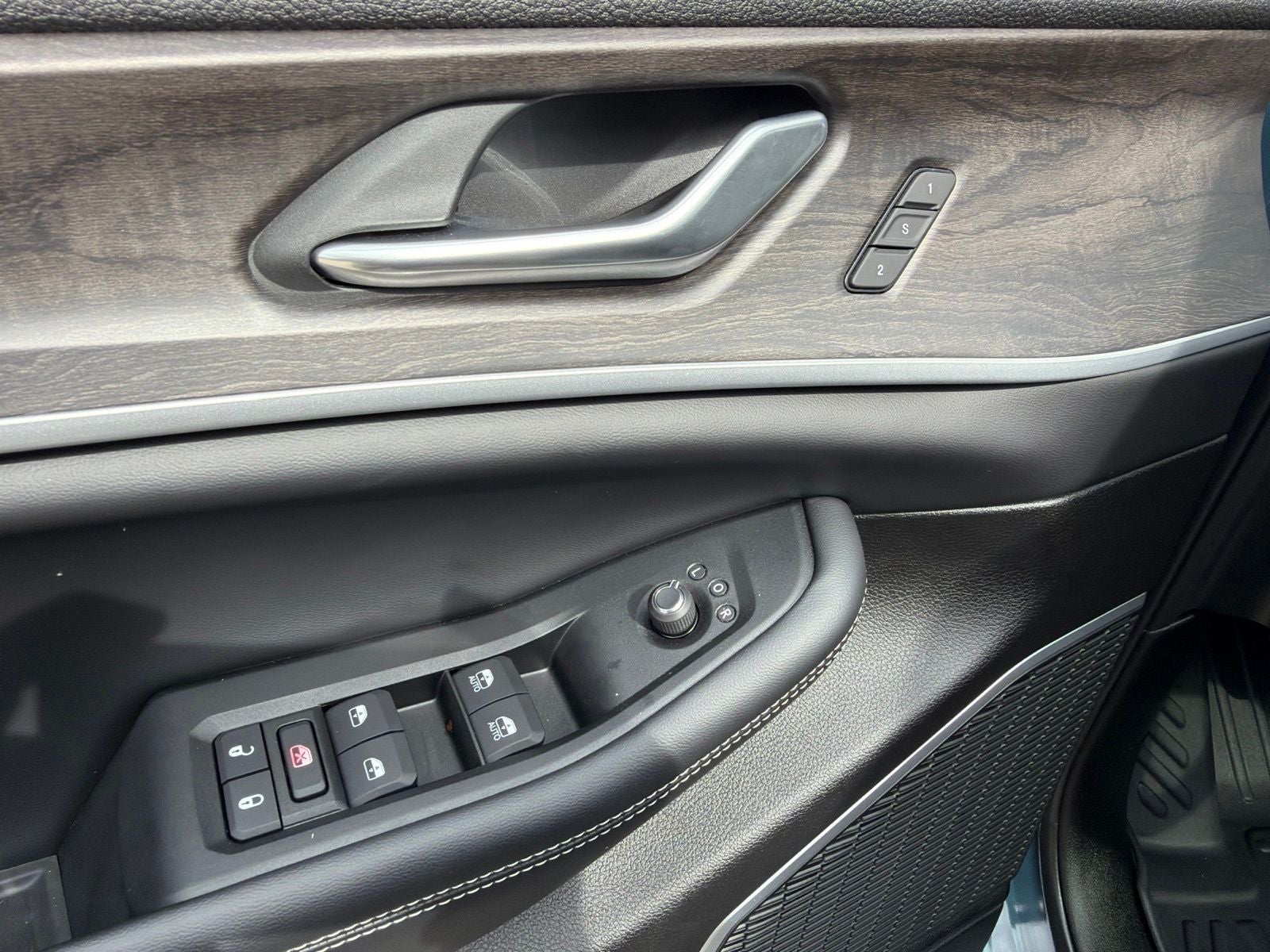 2026 Jeep Grand Cherokee L Limited 4x2