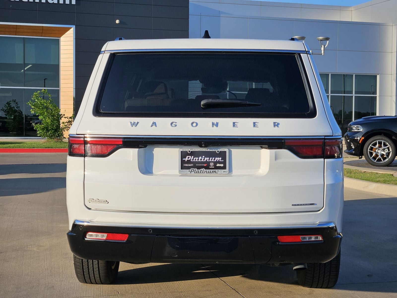 2024 Jeep Wagoneer L Series II 4x2