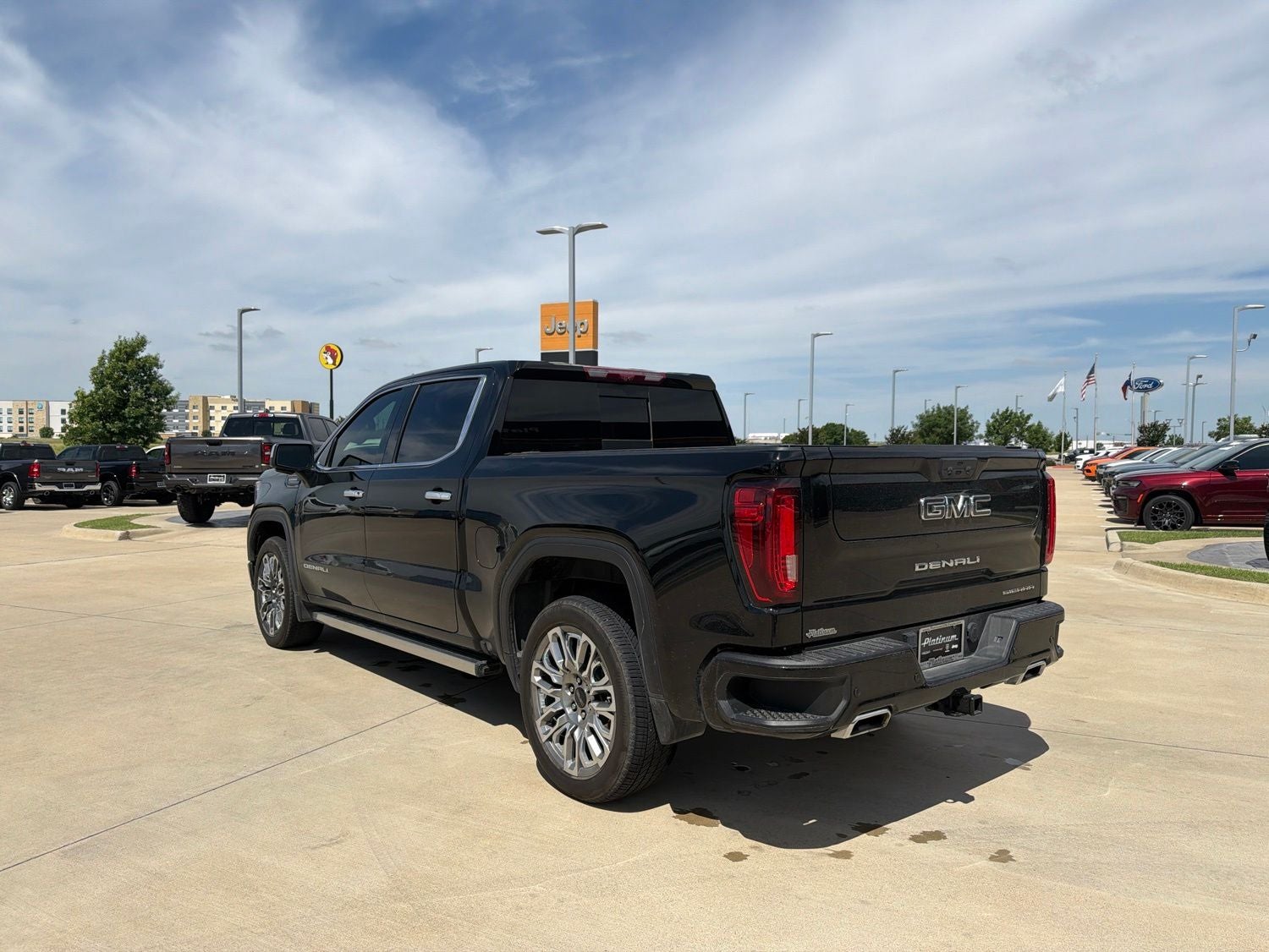 2023 GMC Sierra 1500 4WD Crew Cab Short Box Denali Ultimate