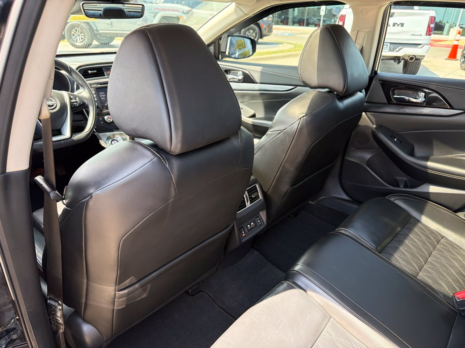 2023 Nissan Maxima Platinum