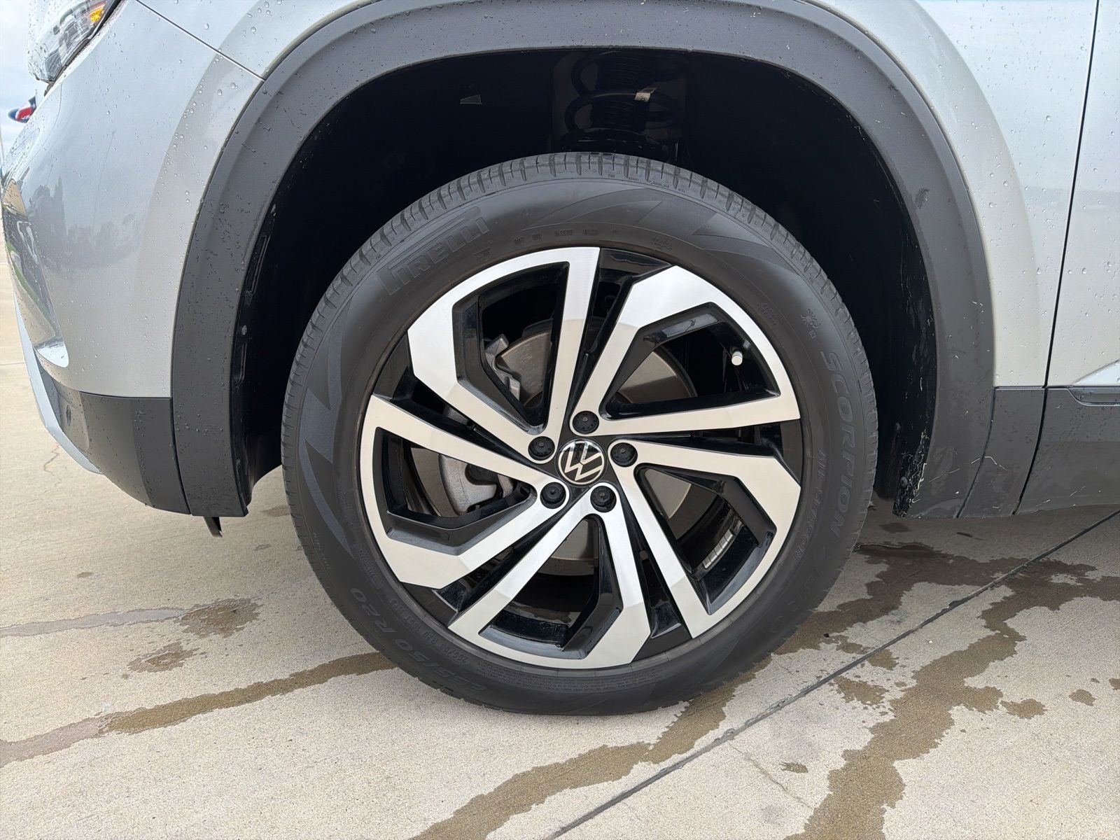 2023 Volkswagen Atlas 3.6L V6 SE w/Technology