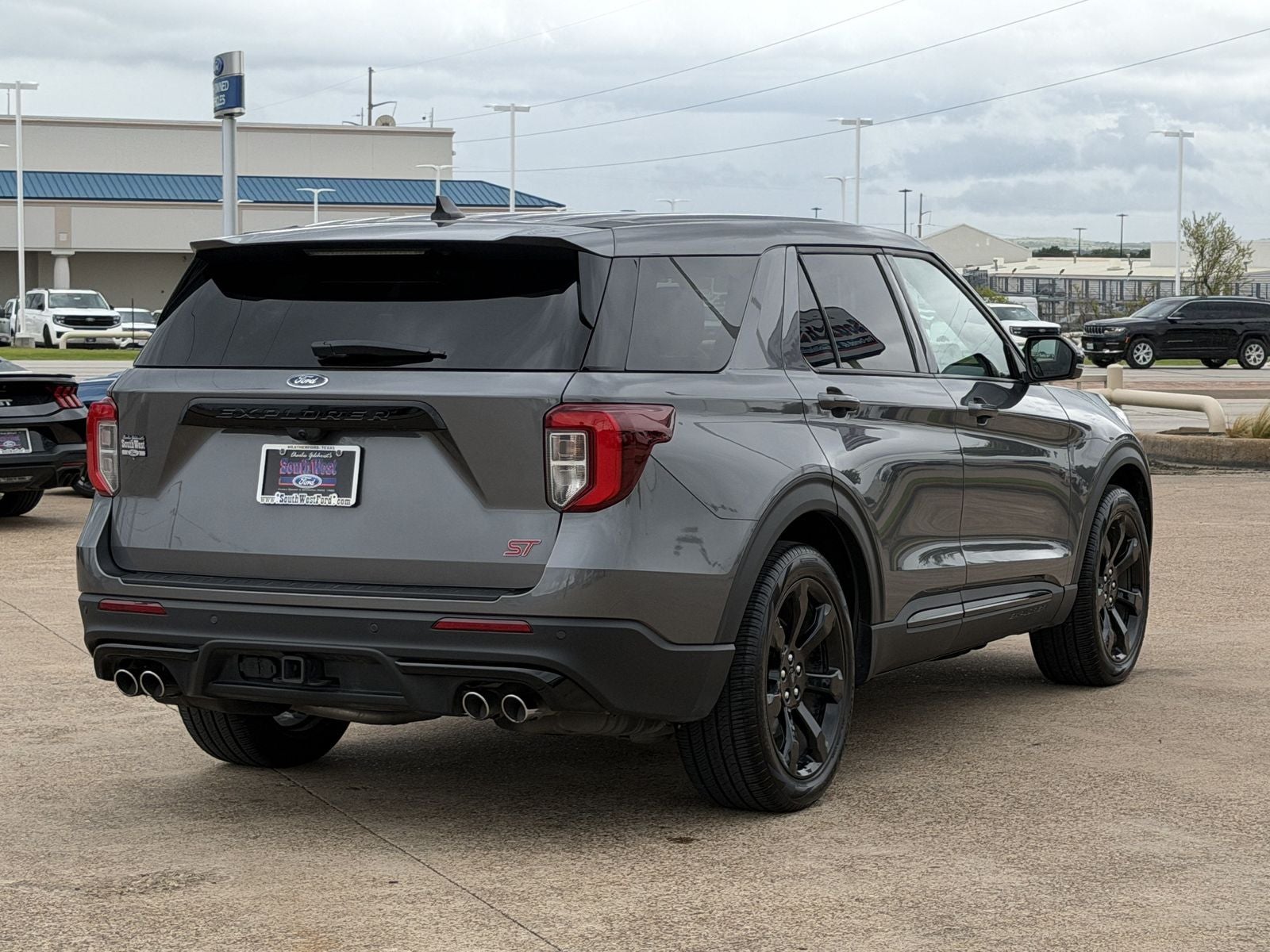 2022 Ford Explorer ST