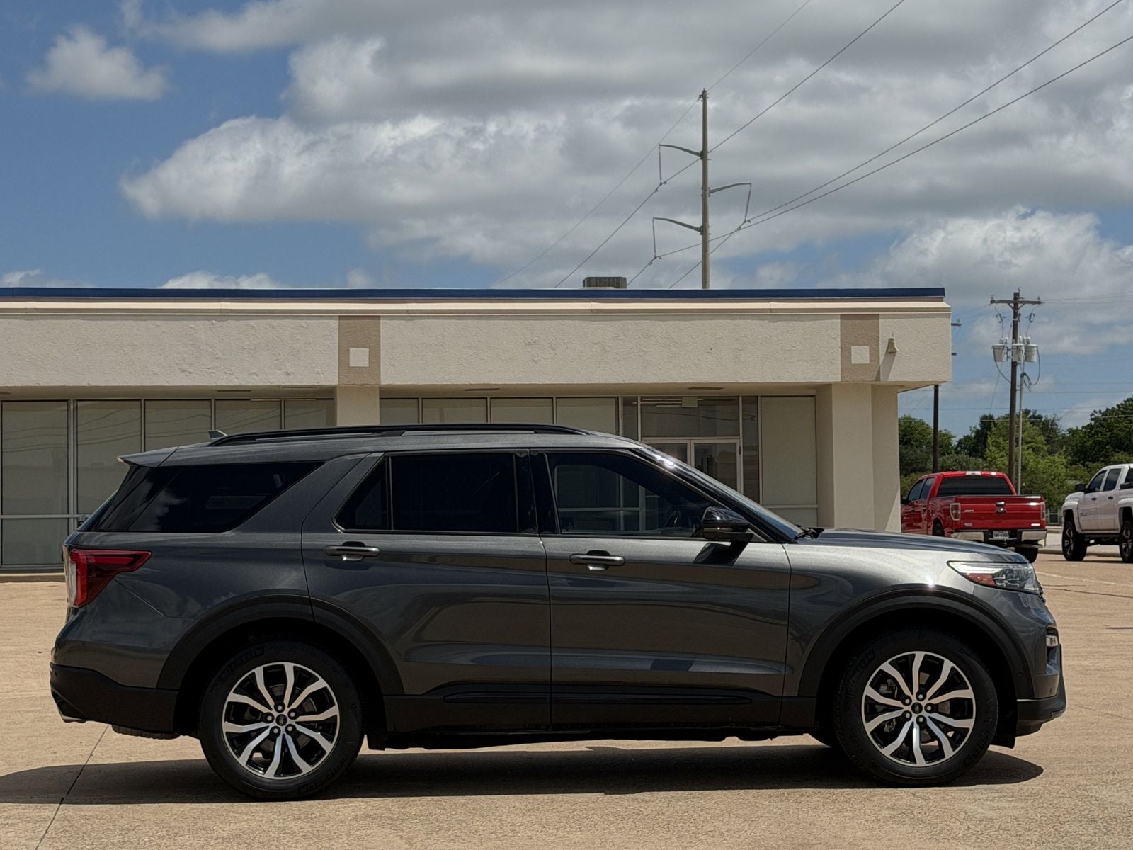 2020 Ford Explorer ST