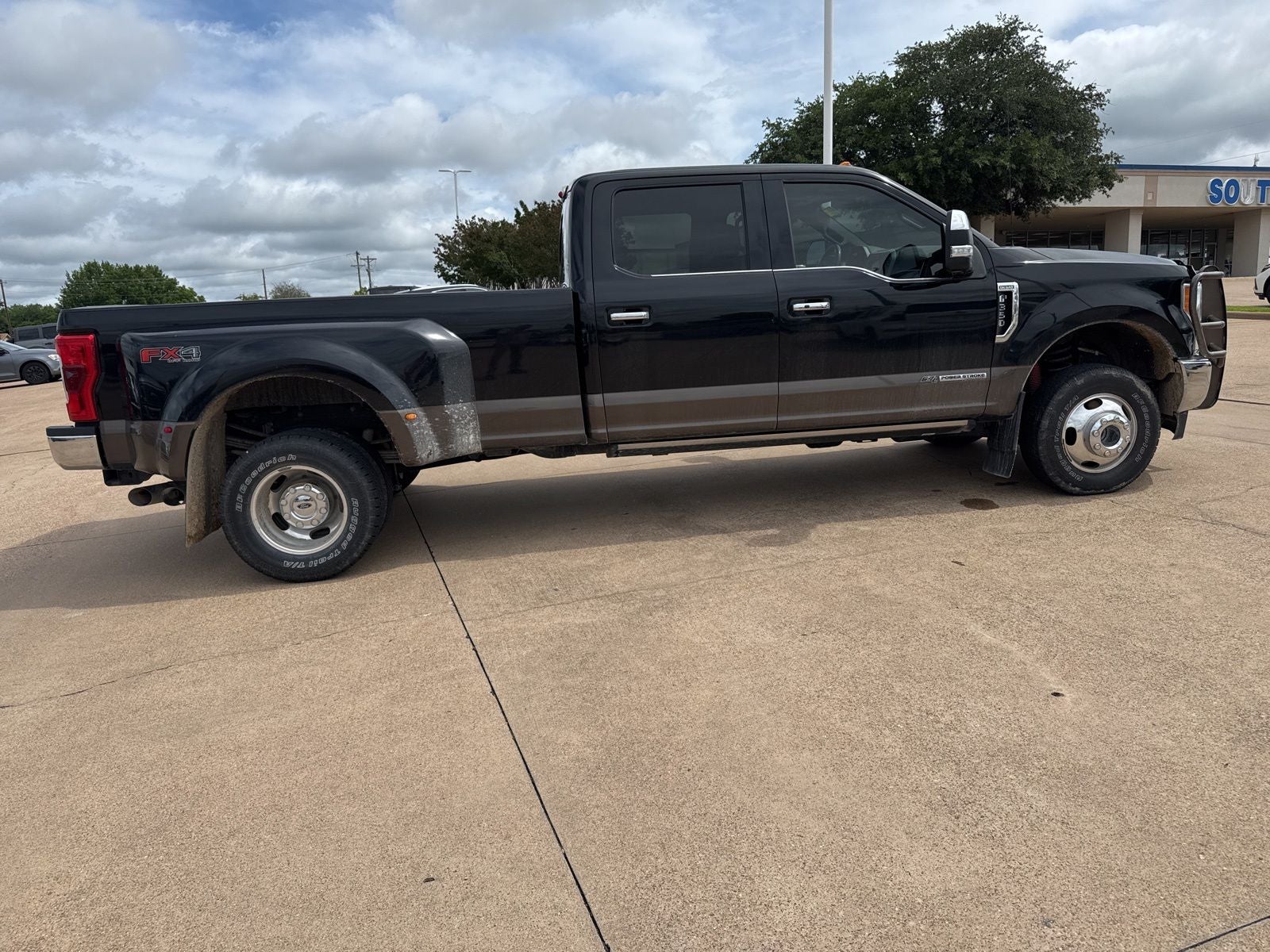 2017 Ford F-350SD King Ranch DRW
