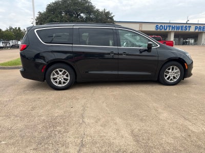2021 Chrysler Voyager LXI