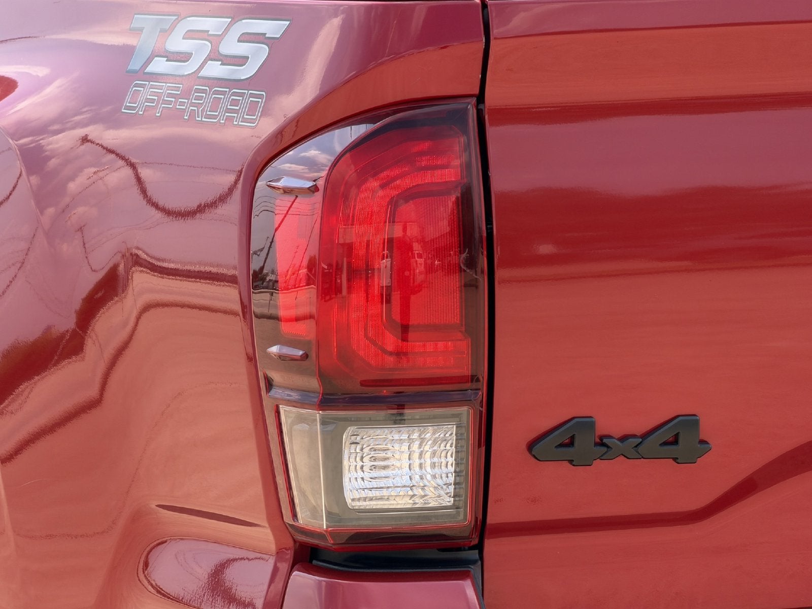 2022 Toyota Tacoma SR V6