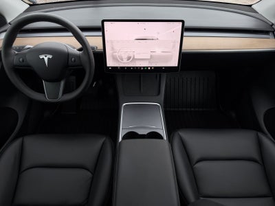 2025 Tesla Model Y Long Range
