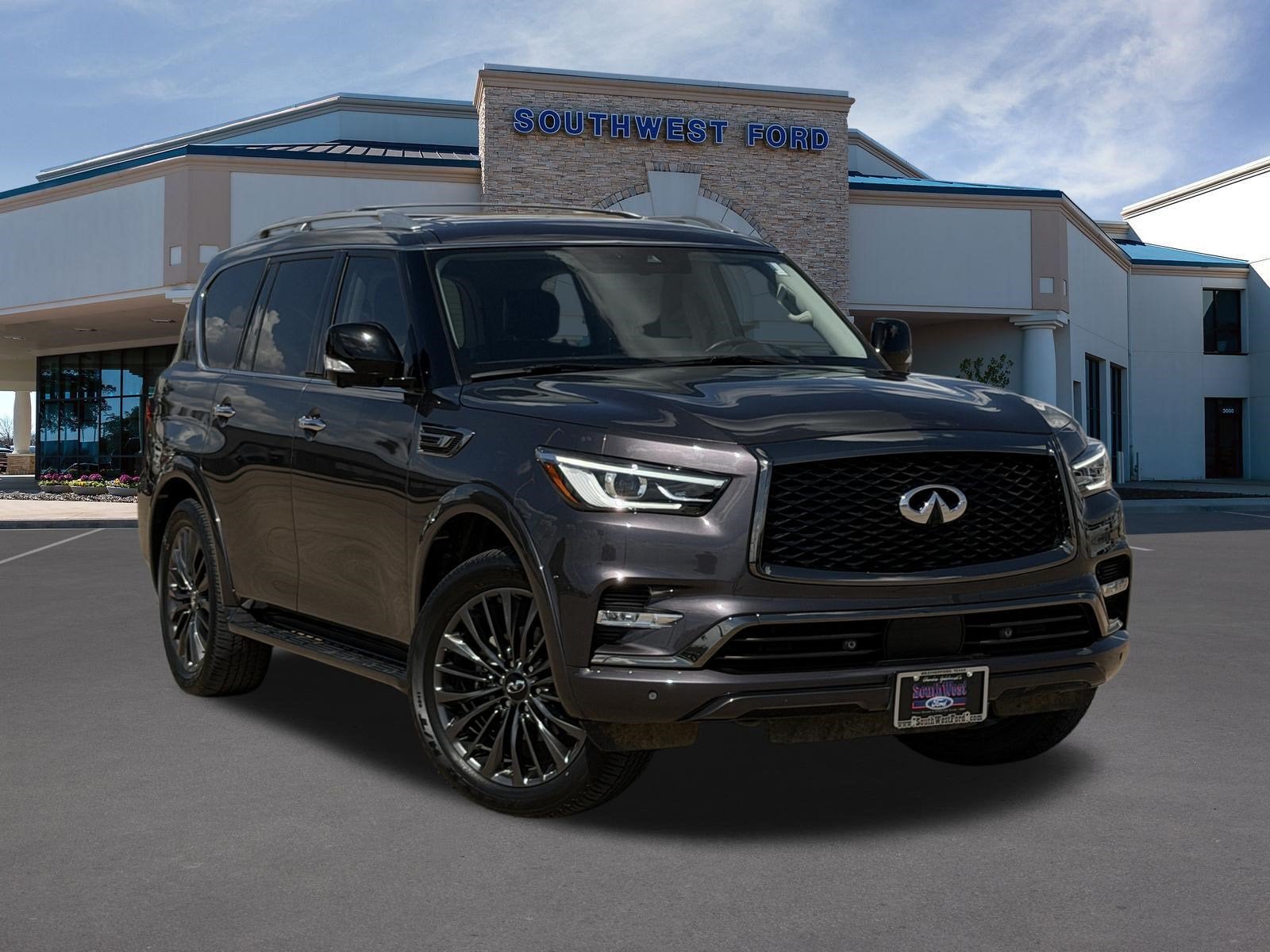 2023 INFINITI QX80 Premium Select