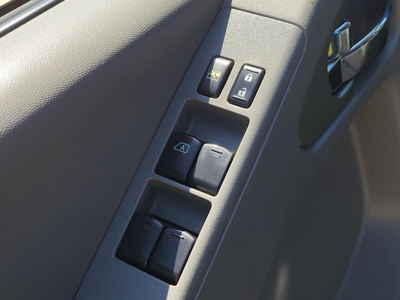 2015 Nissan Frontier SV