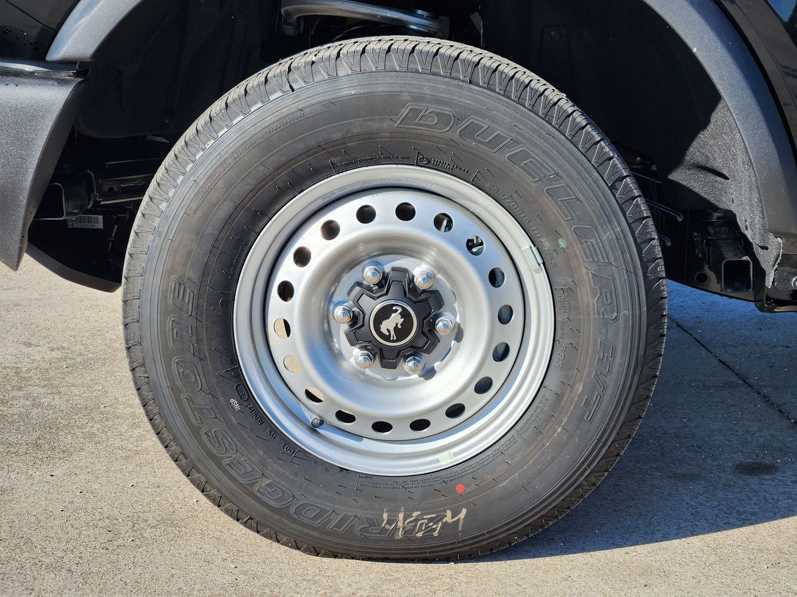 2025 Ford Bronco Base