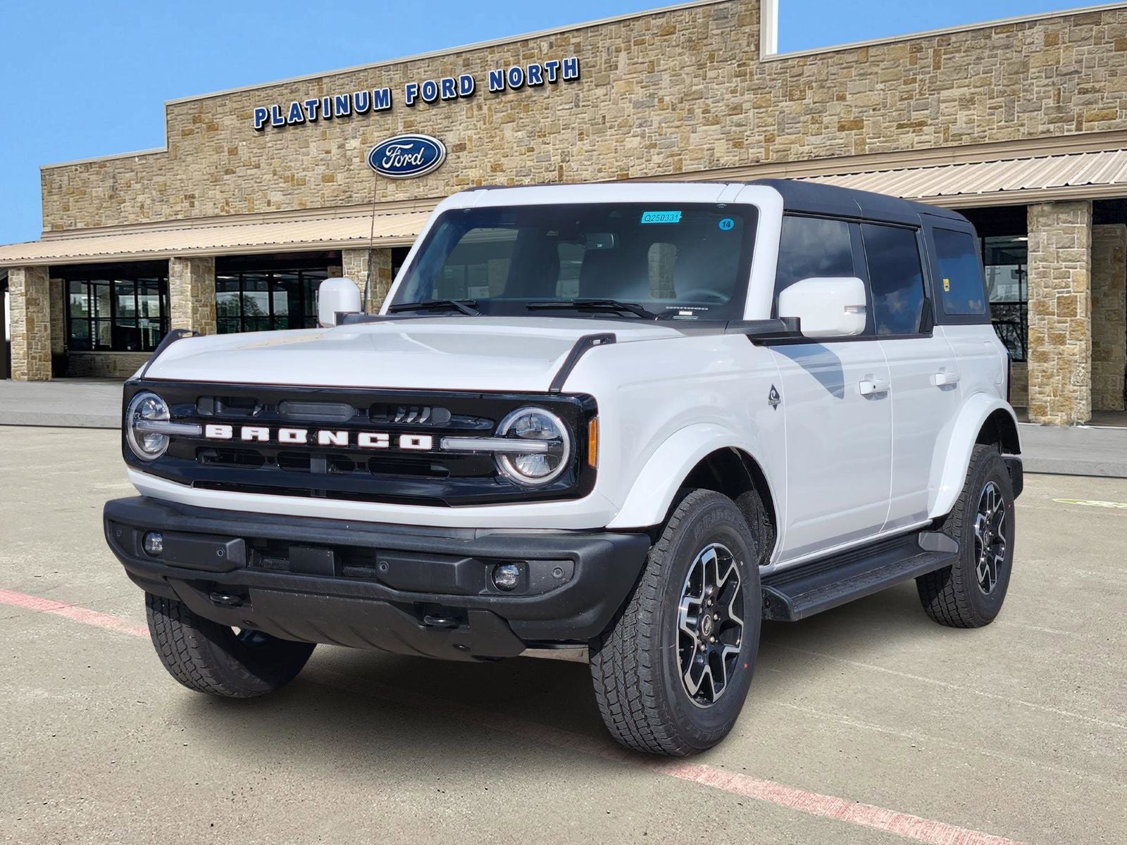 2025 Ford Bronco Outer Banks