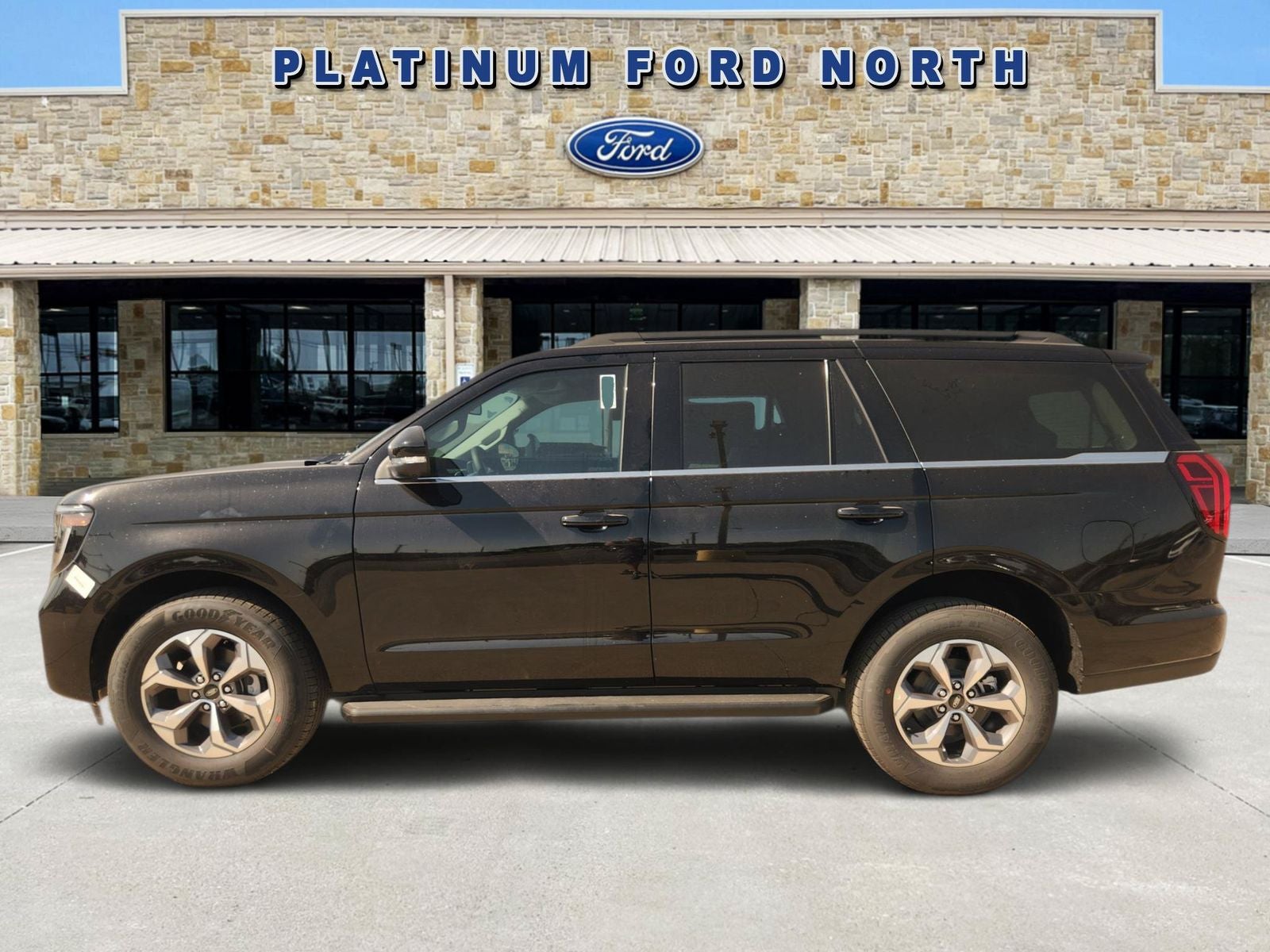 2027 Ford Expedition Active