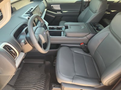2027 Ford Expedition Active