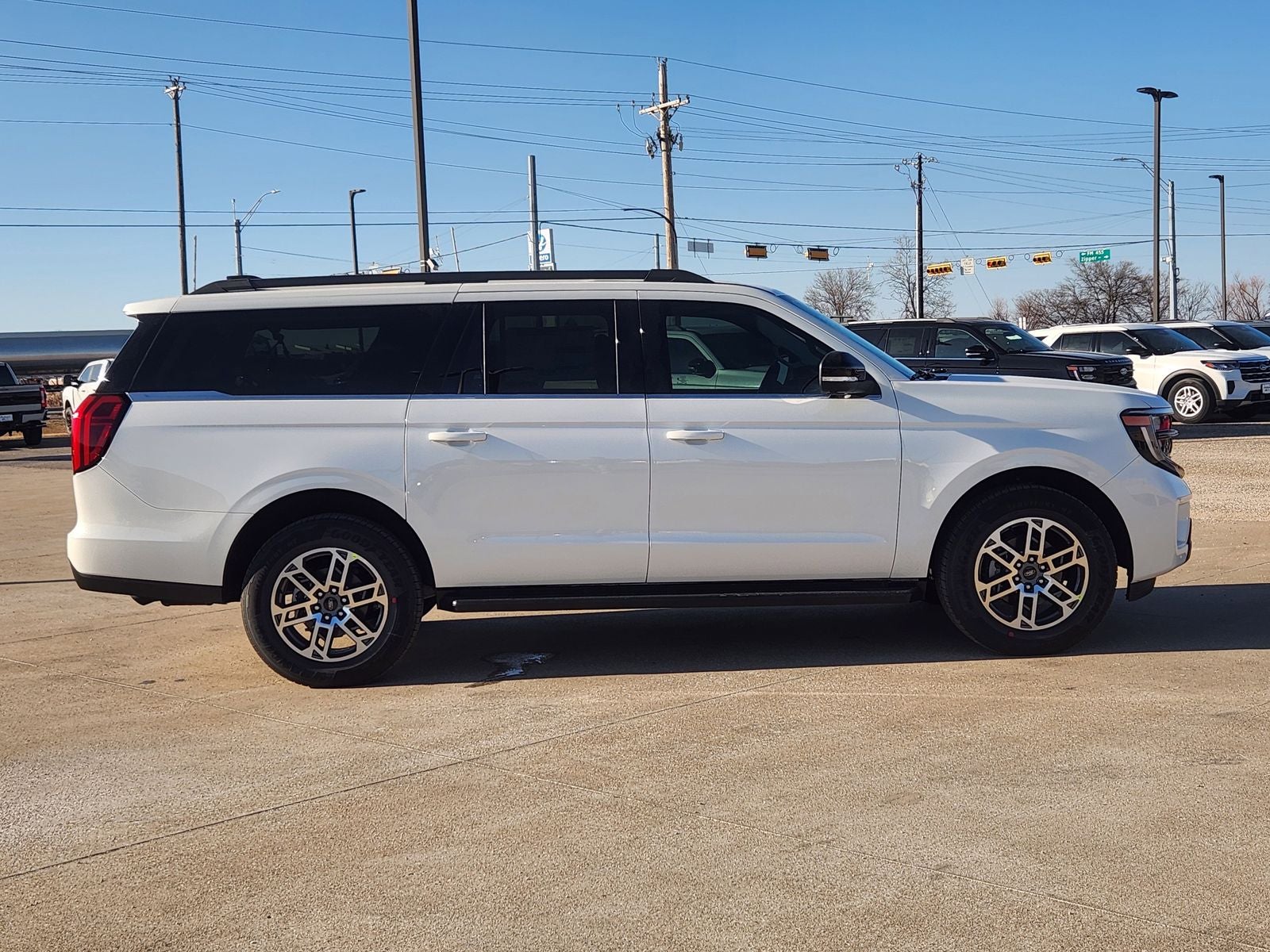 2026 Ford Expedition Active