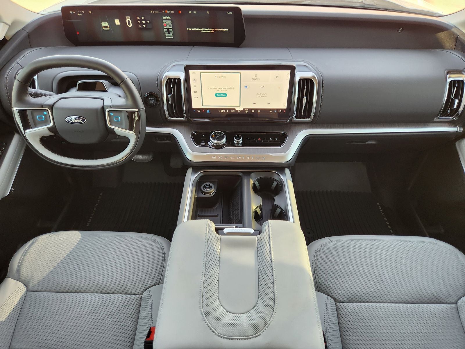 2025 Ford Expedition Platinum