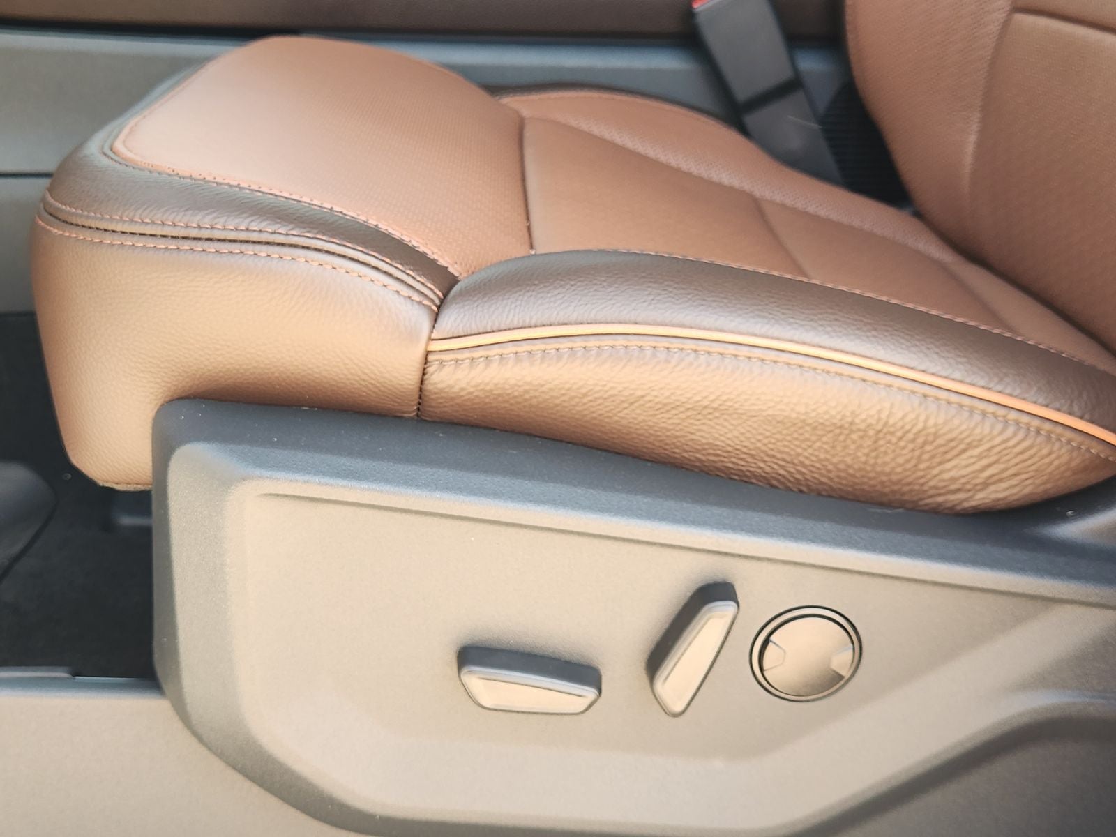 2027 Ford Expedition King Ranch