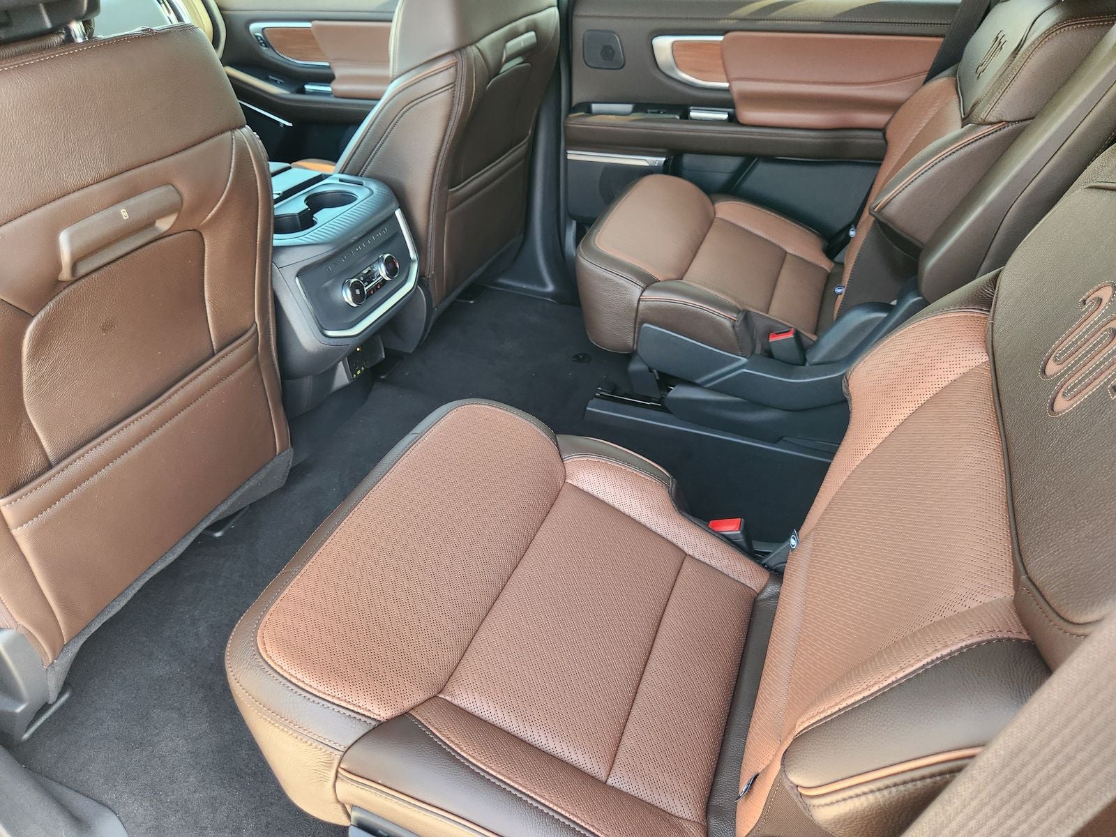 2027 Ford Expedition King Ranch