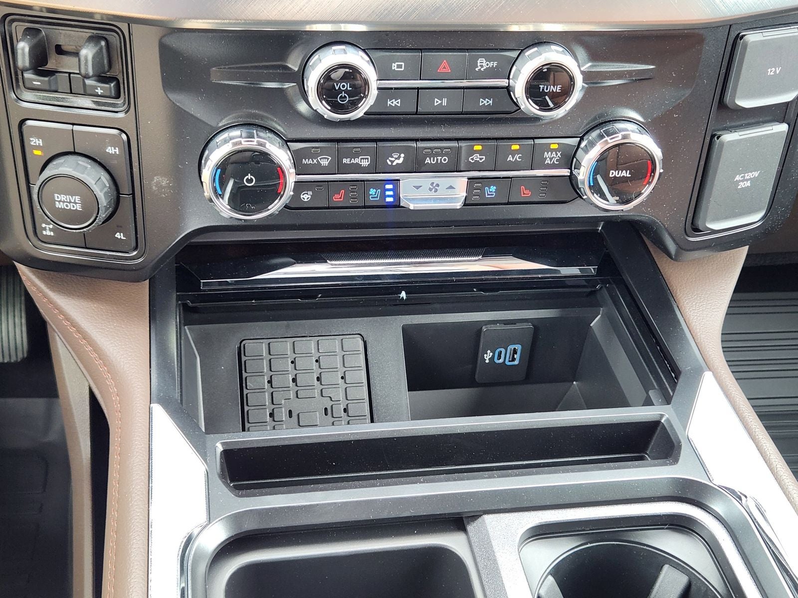 2026 Ford F-350SD F-350® King Ranch®