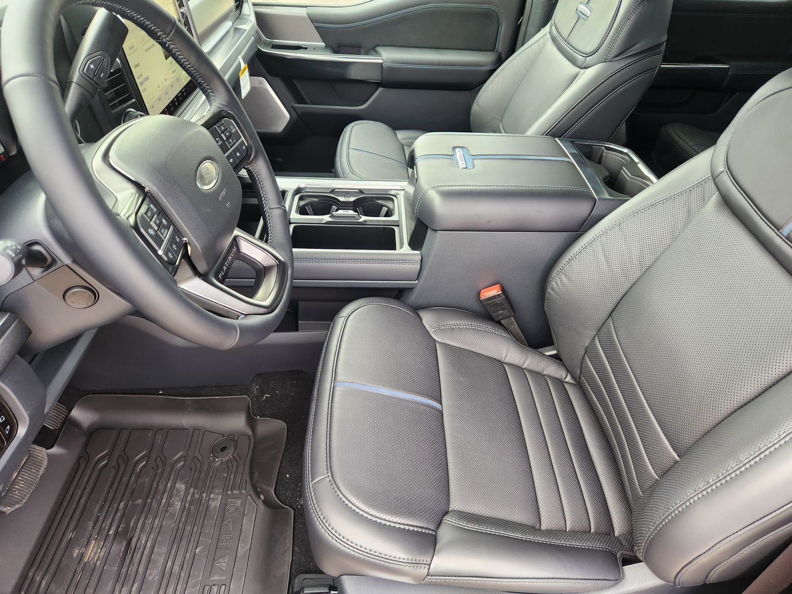 2026 Ford F-350SD Platinum DRW