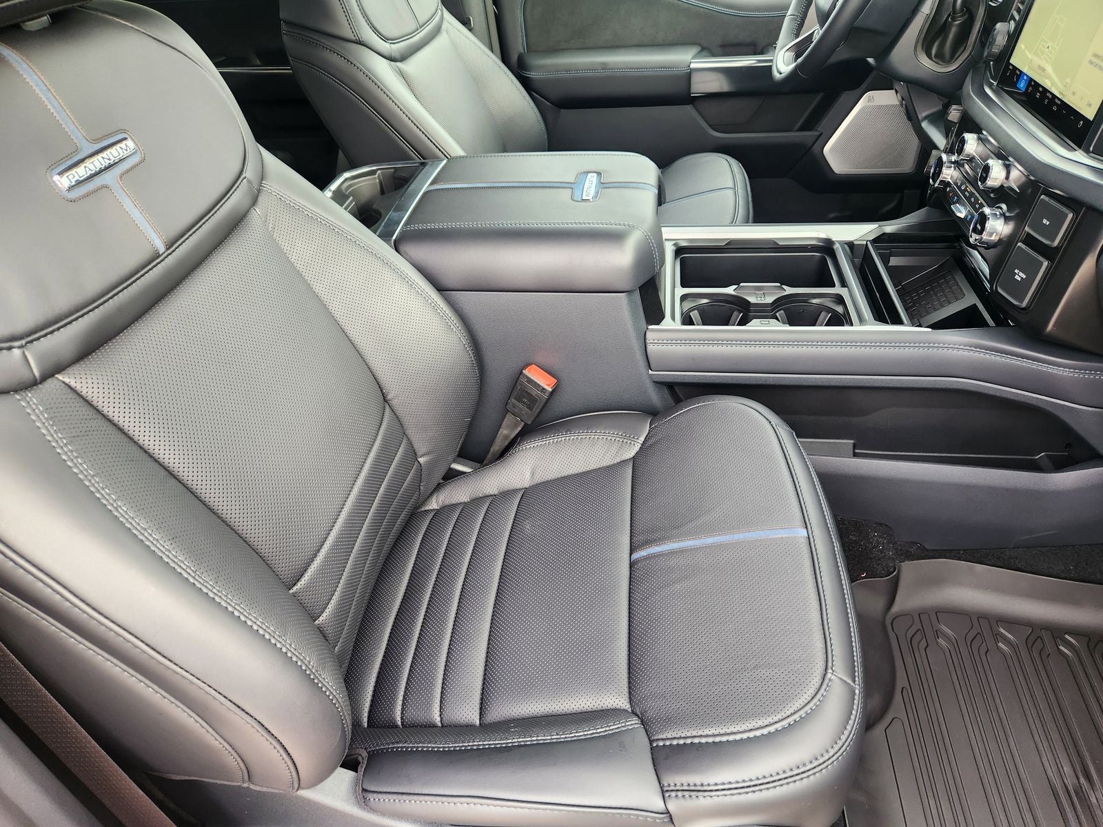 2026 Ford F-350SD Platinum DRW