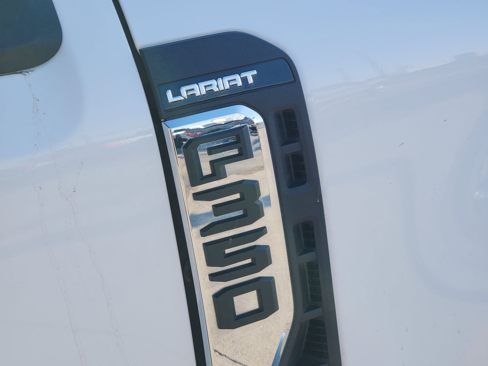 2024 Ford F-350SD Lariat DRW