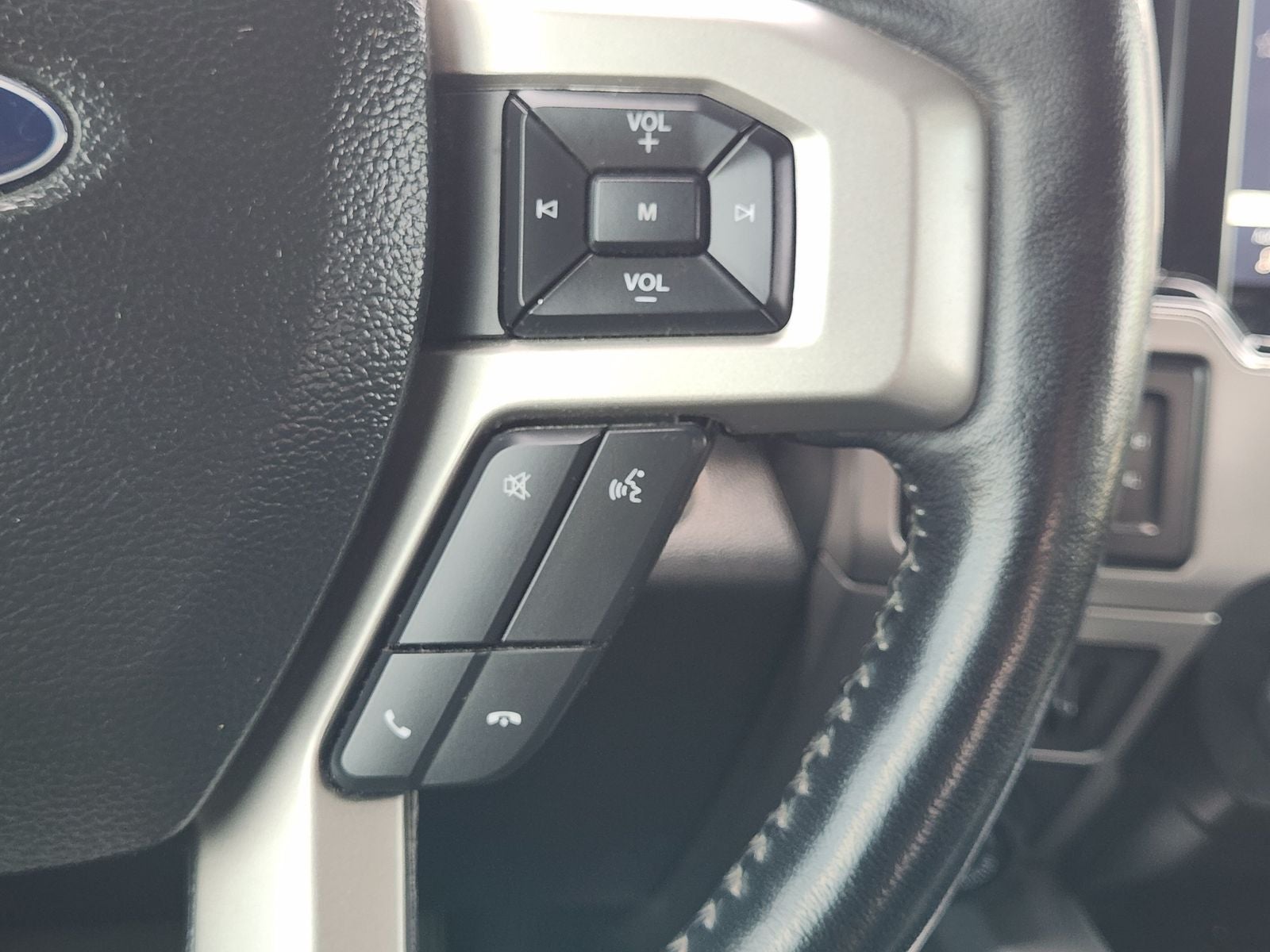2022 Ford F-350SD Lariat DRW