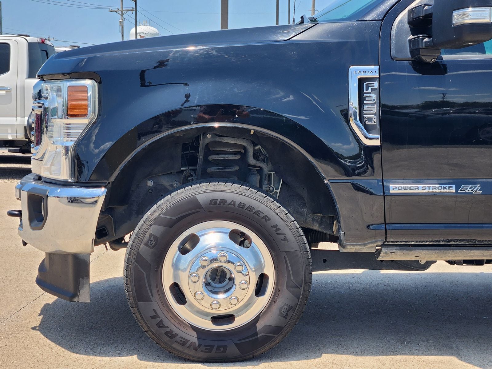 2022 Ford F-350SD Lariat DRW