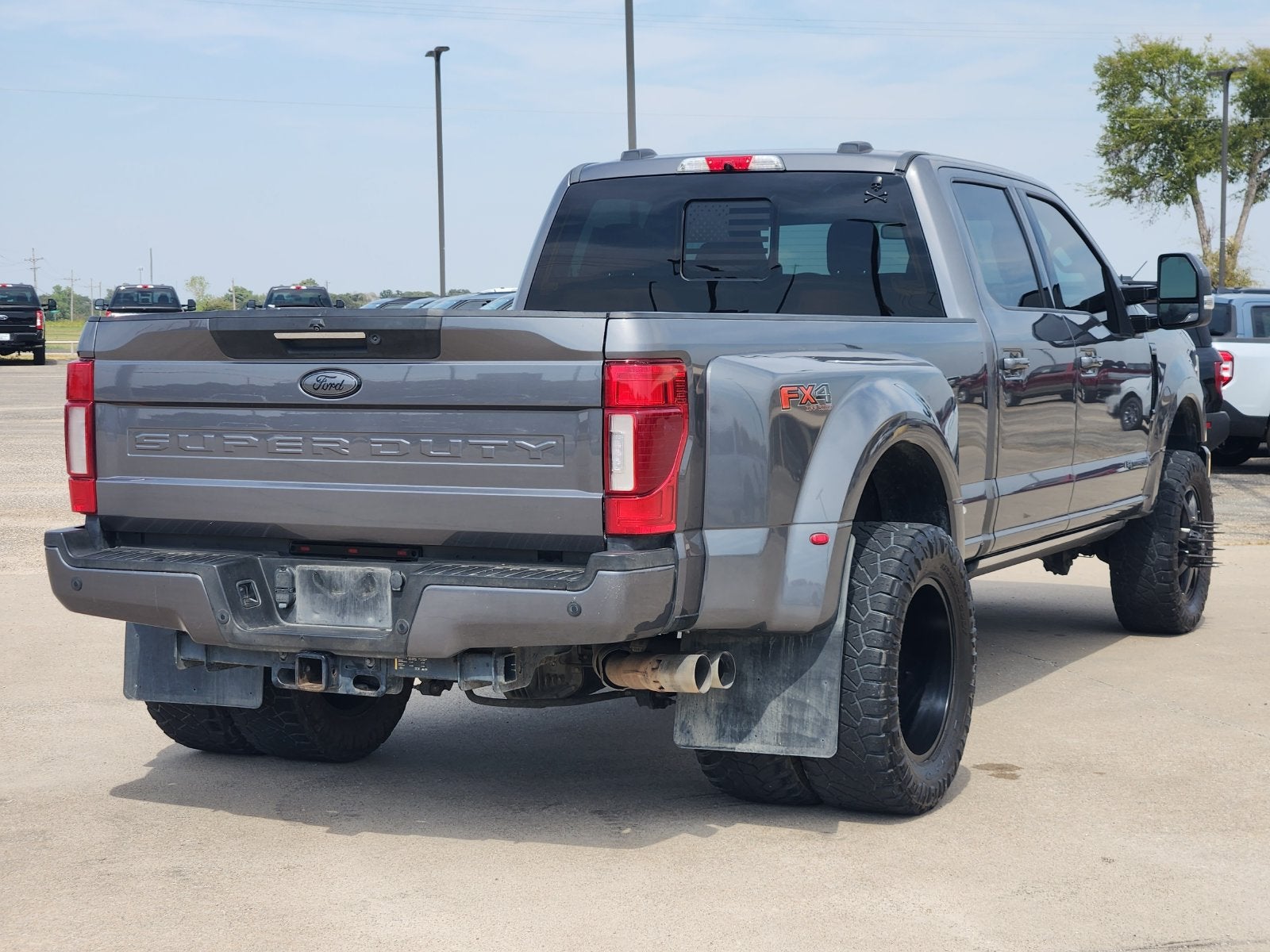 2022 Ford F-350SD Lariat DRW