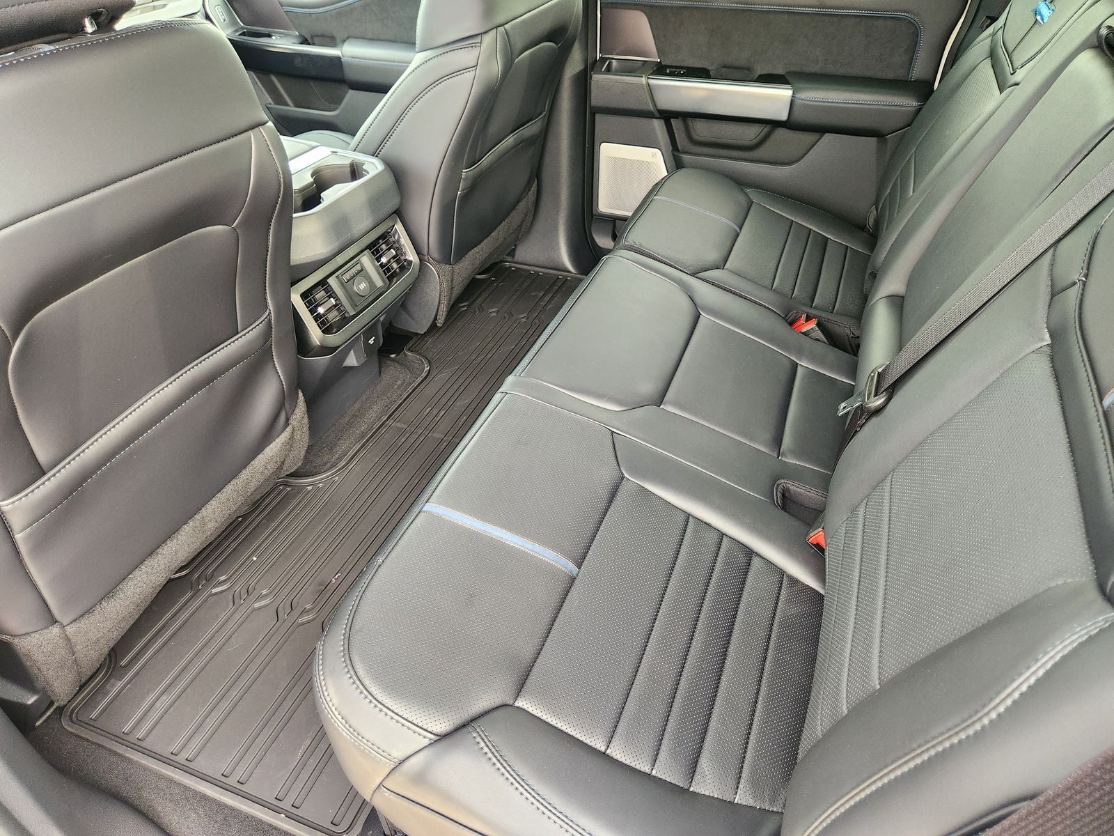 2026 Ford F-450SD Platinum DRW