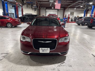 2017 Chrysler 300 Limited