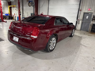 2017 Chrysler 300 Limited