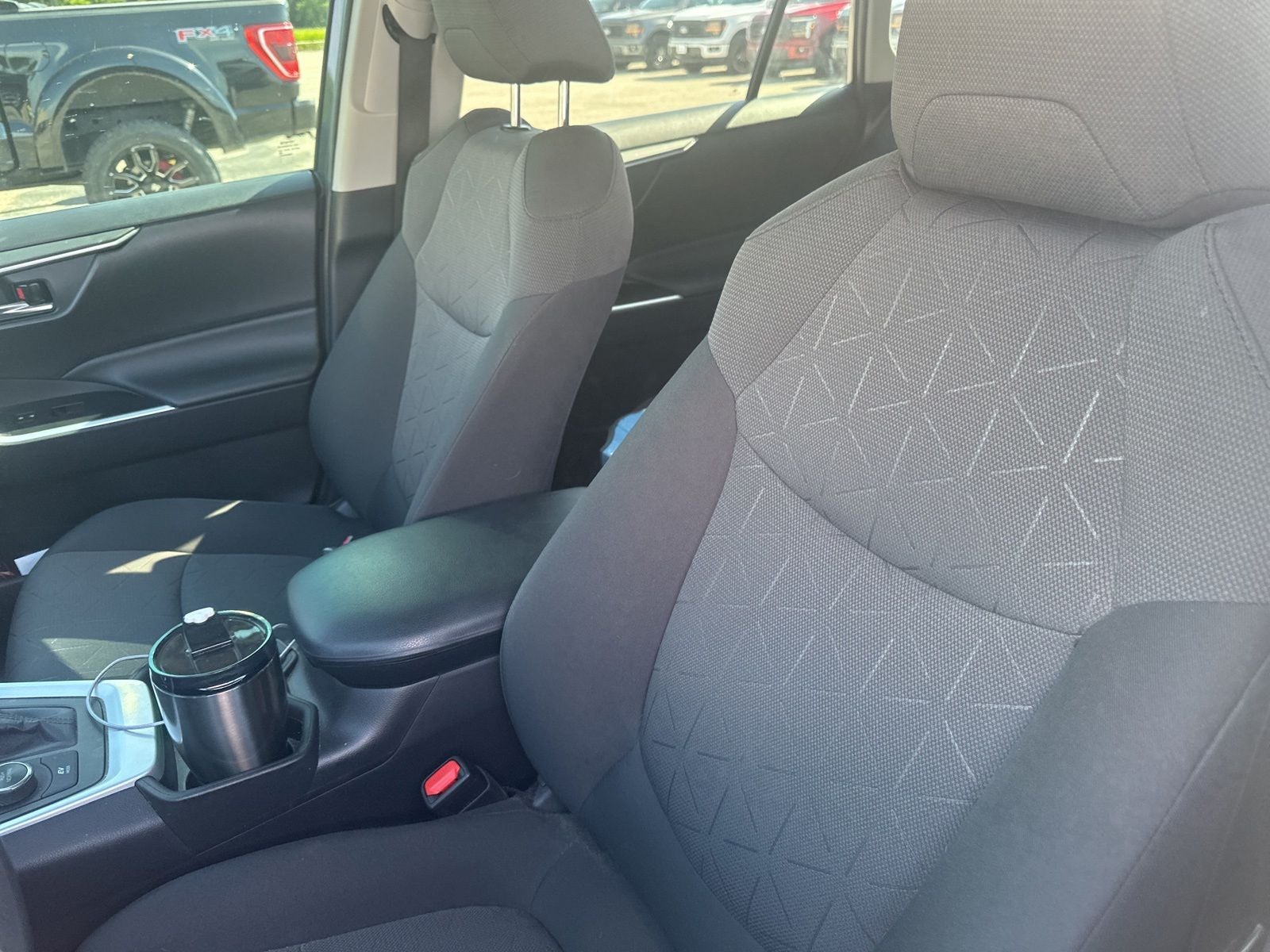 2019 Toyota RAV4 Hybrid XLE
