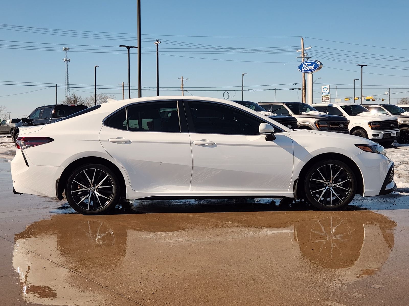 2024 Toyota Camry SE