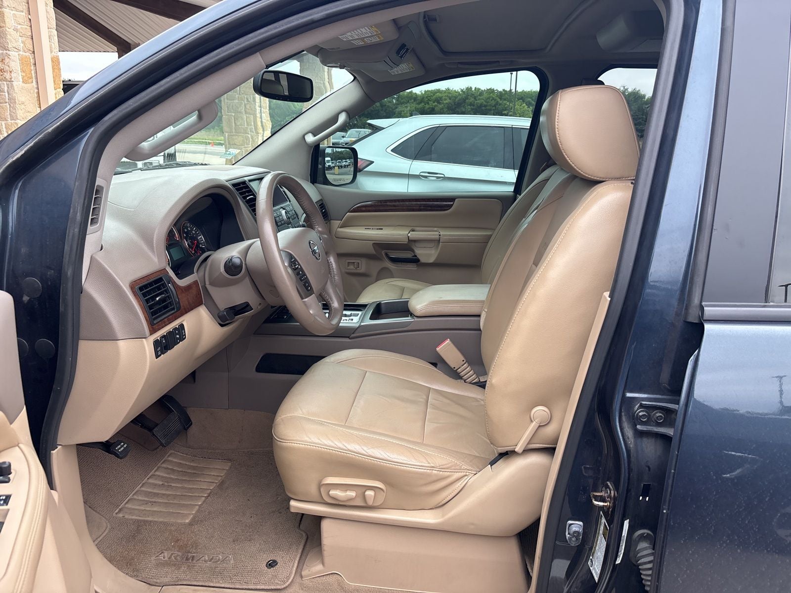 2014 Nissan Armada Platinum