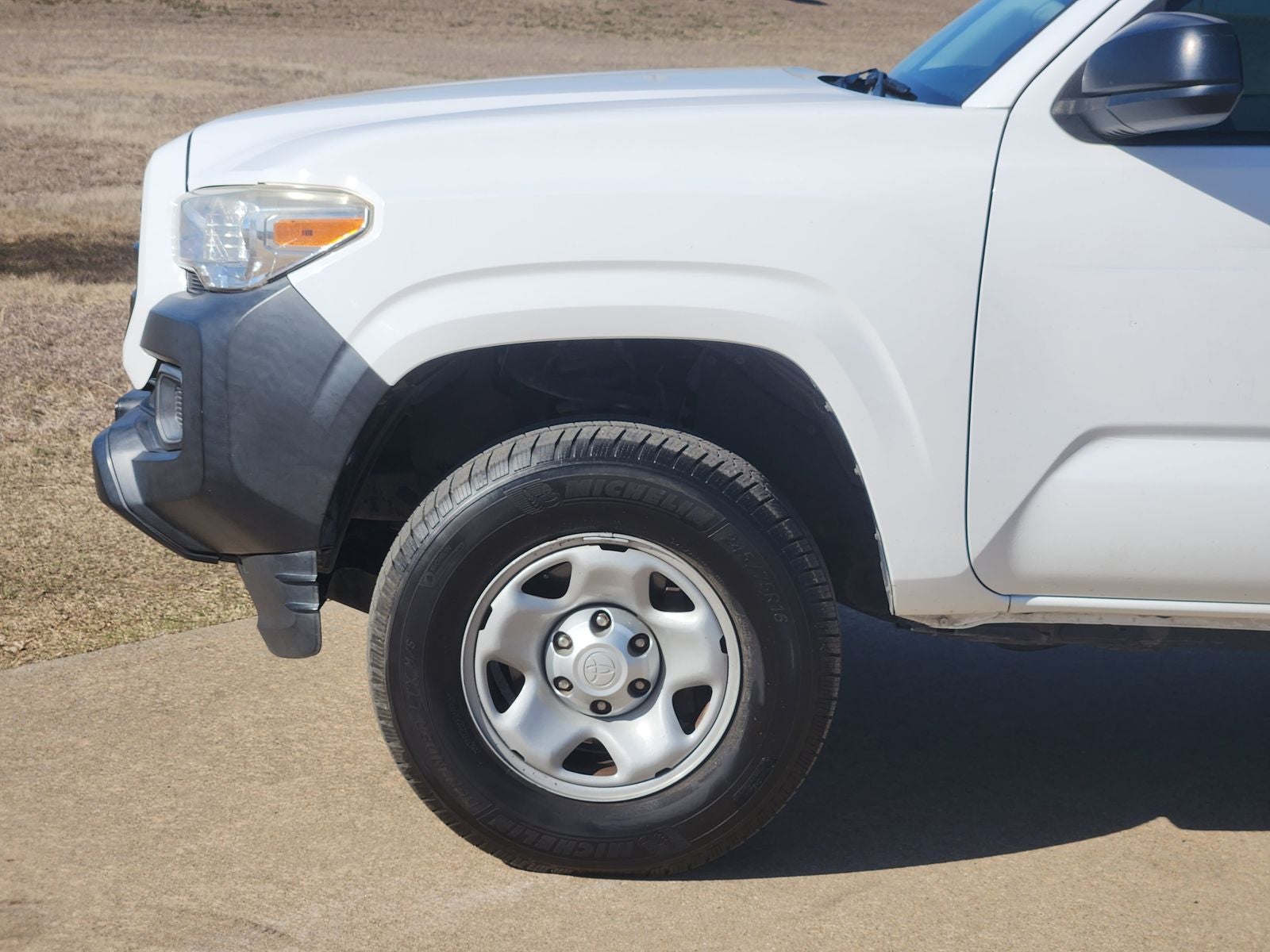 2018 Toyota Tacoma SR